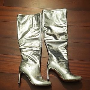 Womens knee high metallic boot size 7/ 37 Silver!!